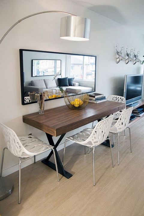Space-Saving Dining Tables That Work Perfectly in Small Apartment Corners